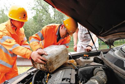 察哈尔右翼中旗额尔古纳道路救援