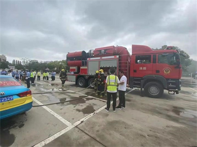 察哈尔右翼中旗横山道路救援